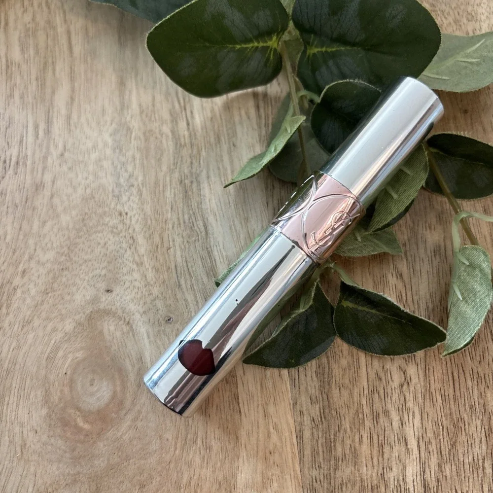 Yves Saint Laurent YSL Volupte Liquid Colour Balm #11 Hook Me Berry 0.20 oz NIB